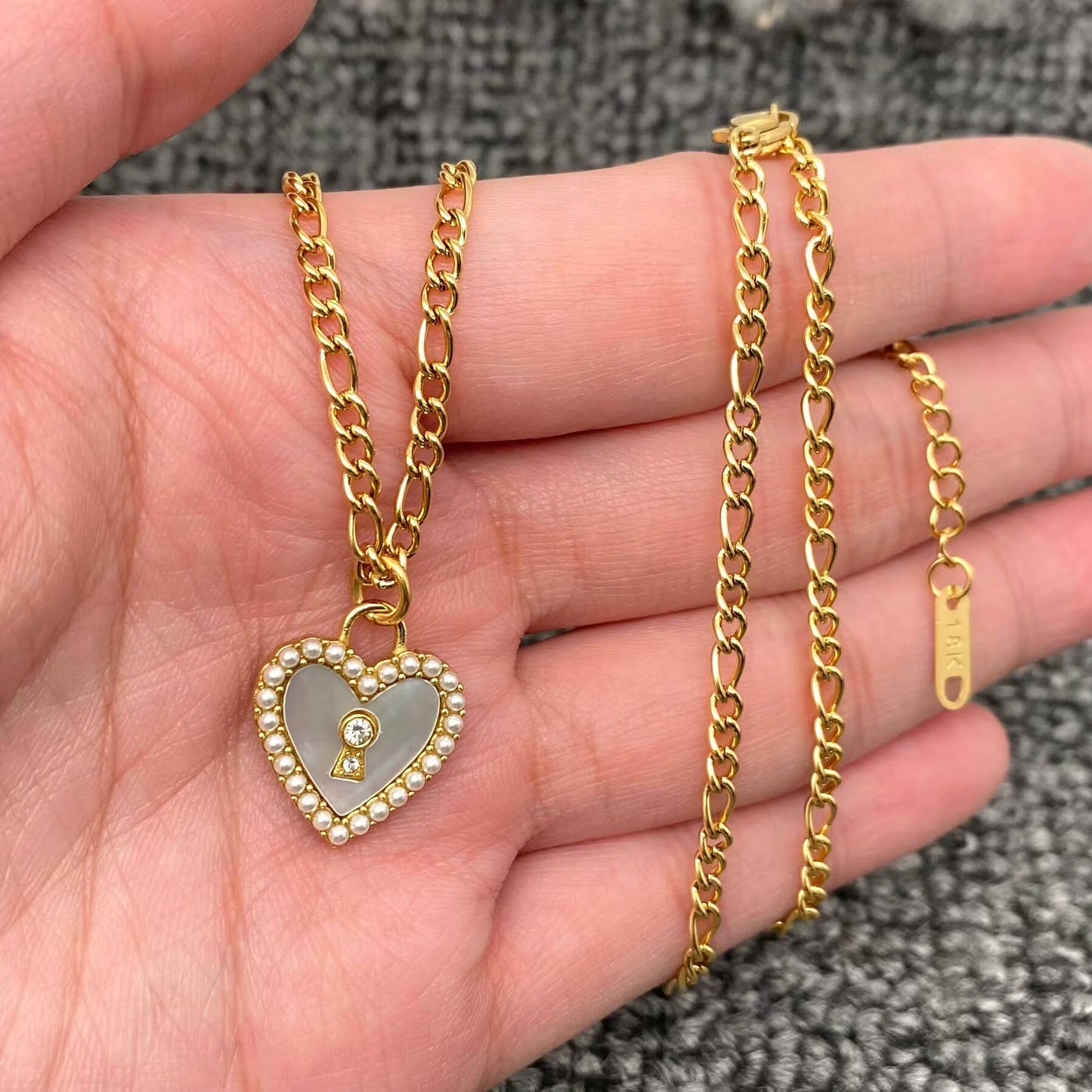 Shell Heart Shaped Lock Charm 18K Golden SS Necklace