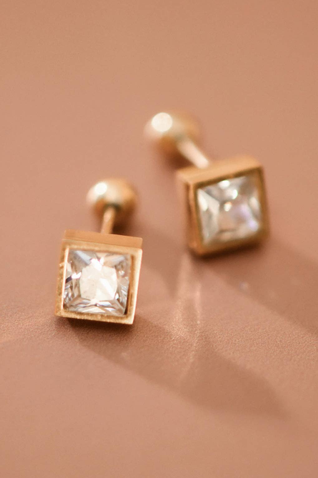 18K Gold Plated Stainless Steel Clear Crystal Studs - 7997: S0OX3T7997