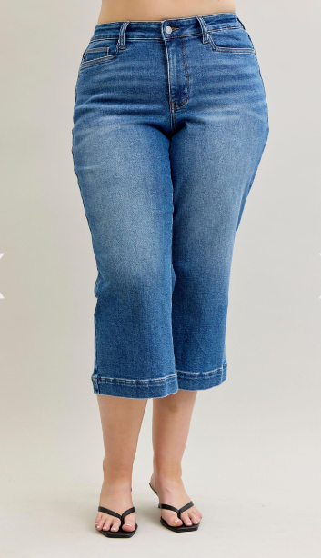 JB MidRise Crop Curvy