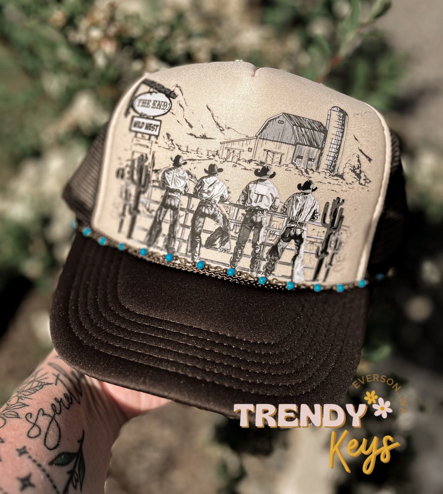 Cowboys at the Fence Graphic Trucker Hat : With Chain